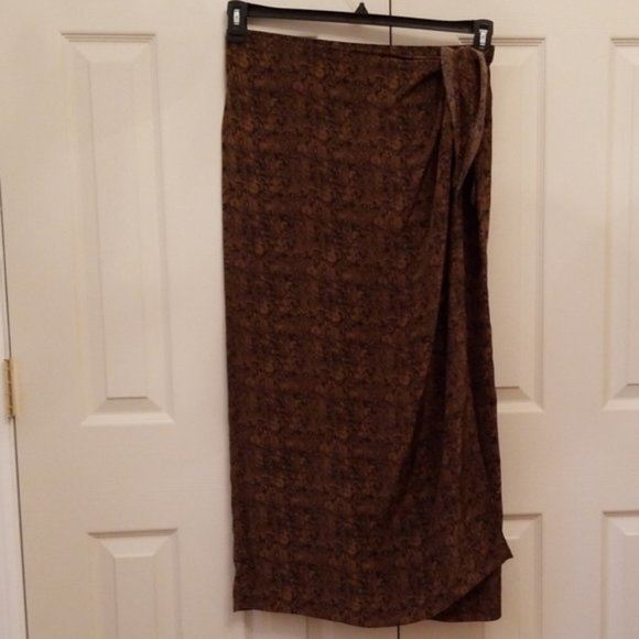 Jones Studio 100% Silk Tank and skirt set - Picture 4 of 6